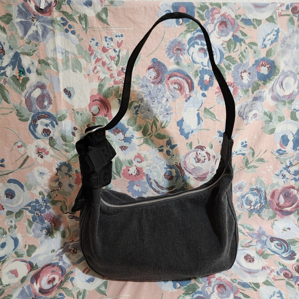 NEW Baggu Medium Crescent Bag Black Denim - Picture 2 of 2